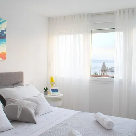 The View Luxury 2+2 In A Strict Center Apartment Makarska