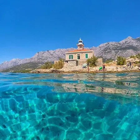 The View Luxury 2+2 In A Strict Center Apartamento Makarska